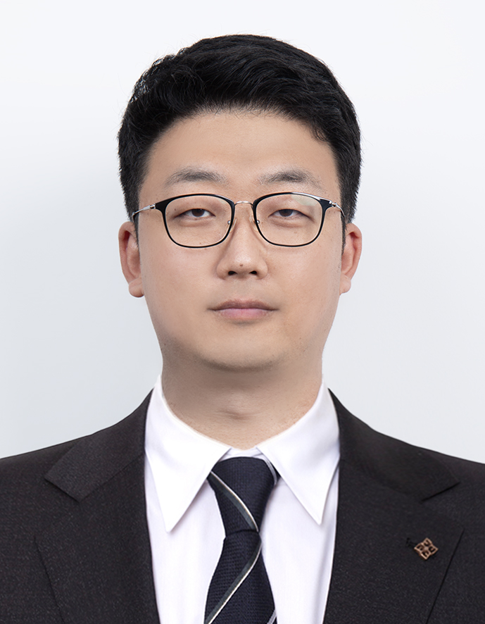 이건일 사진
